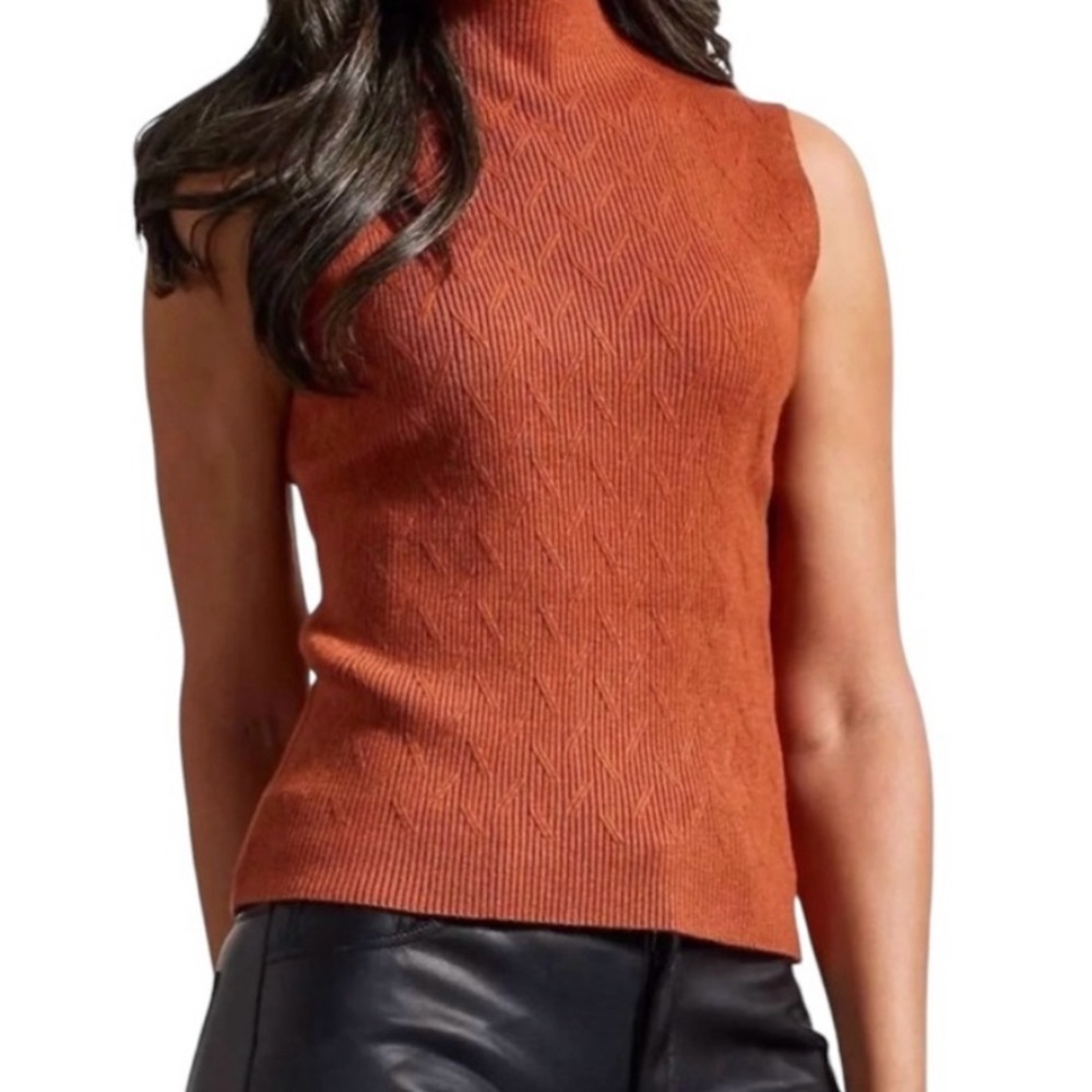 Women’s Tribal Textured Sleeveless Mock Neck Shirt